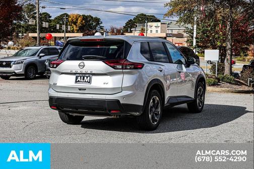 2024 Nissan Rogue SV