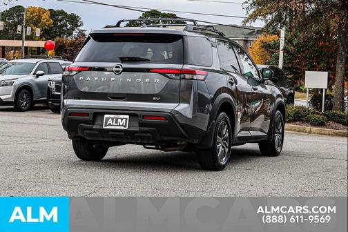 2024 Nissan Pathfinder SV FWD