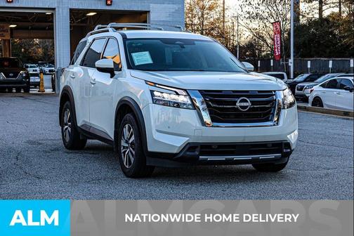 2024 Nissan Pathfinder SL FWD