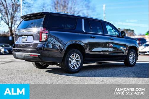 2023 Chevrolet Suburban LT