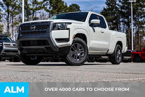 2025 Nissan Frontier SV