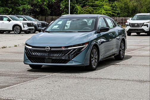 Atlantic Gray/Super Black 2026 Nissan Sentra SR