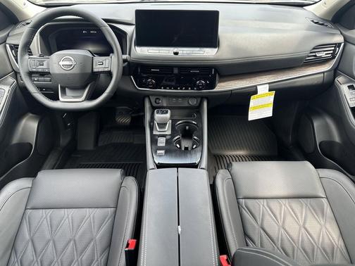 2025 Nissan Rogue Platinum