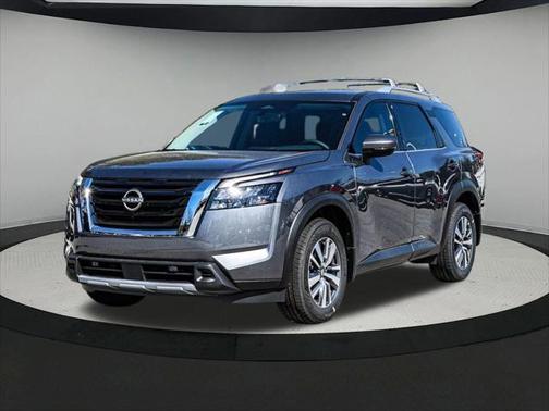 2025 Nissan Pathfinder SL FWD