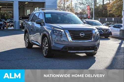 2025 Nissan Pathfinder Platinum FWD