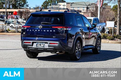 2023 Nissan Pathfinder SV FWD