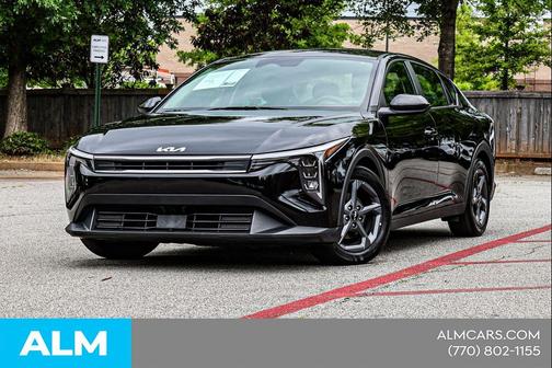 Aurora Black Pearl 2025 Kia K4 LXS