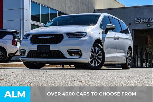 2023 Chrysler Pacifica Hybrid Touring L