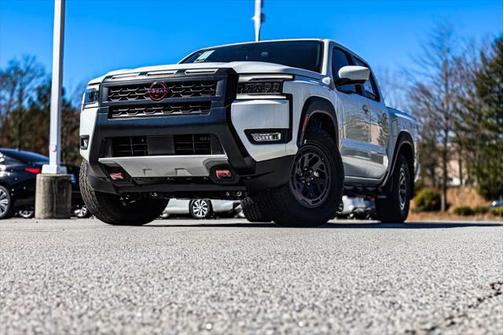 2025 Nissan Frontier PRO-X
