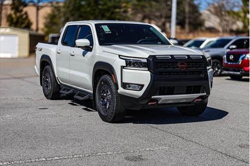 2025 Nissan Frontier PRO-X