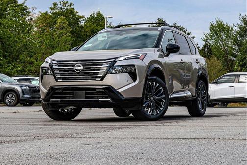 Champagne Silver/Black 2026 Nissan Rogue Platinum