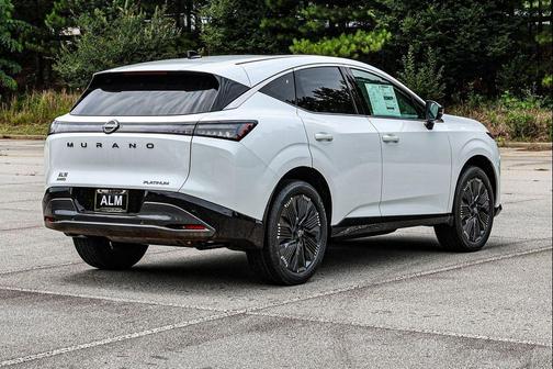 Everest White Pearl Tricoat 2026 Nissan Murano Platinum