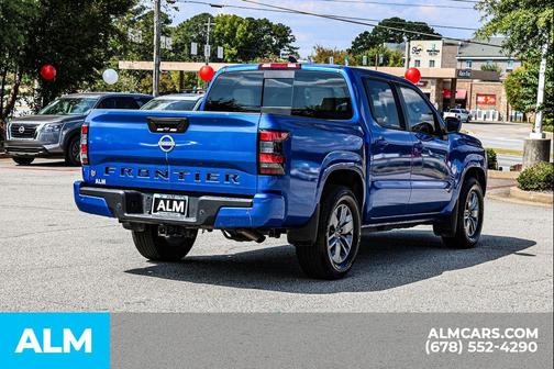 2025 Nissan Frontier SV
