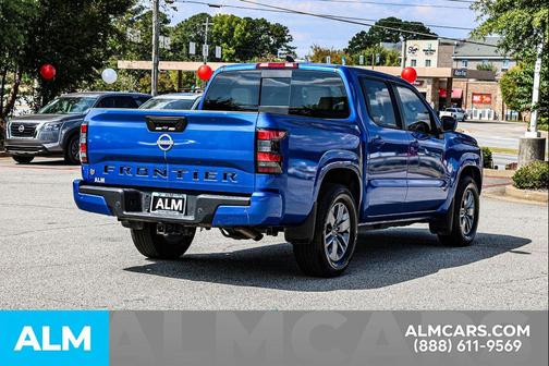 2025 Nissan Frontier SV