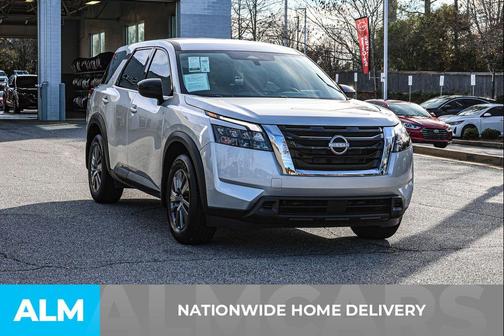 2025 Nissan Pathfinder S FWD