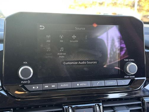 2025 Nissan Pathfinder SV FWD