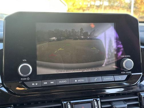 2025 Nissan Pathfinder SV FWD