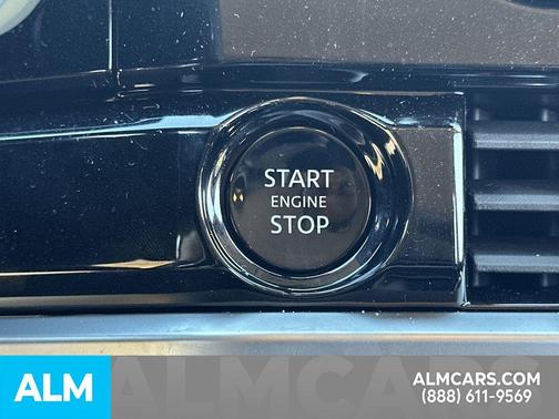 2025 Nissan Pathfinder SV FWD