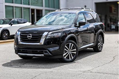 2025 Nissan Pathfinder Platinum 4WD