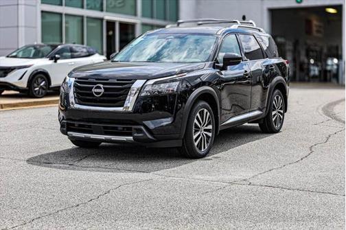 2025 Nissan Pathfinder Platinum 4WD
