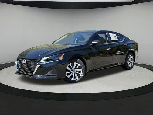 2025 Nissan Altima S FWD
