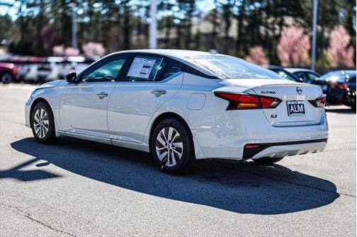 2025 Nissan Altima S FWD