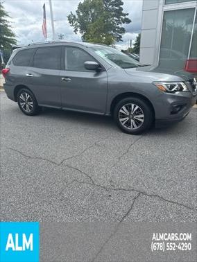 2018 Nissan Pathfinder SV