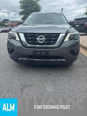 2018 Nissan Pathfinder SV