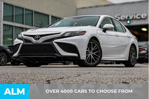 2022 Toyota Camry SE