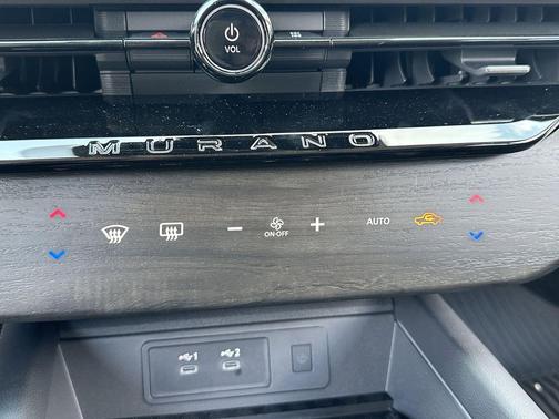 2025 Nissan Murano SV