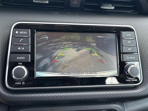 2025 Nissan Kicks S