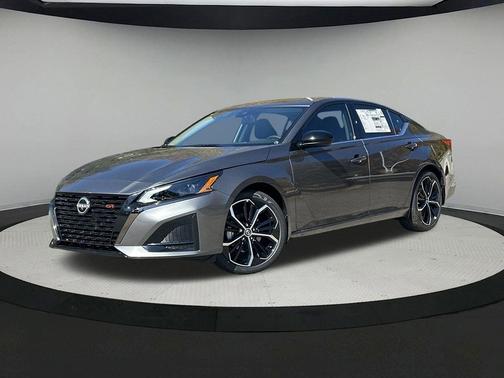 2025 Nissan Altima SR FWD