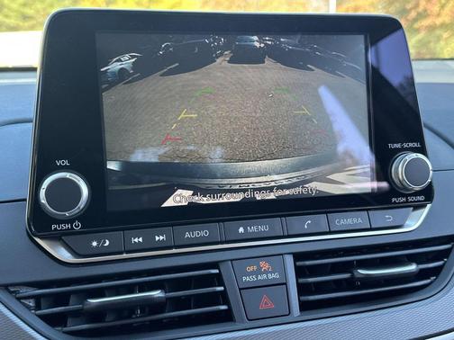 2025 Nissan Altima SR FWD