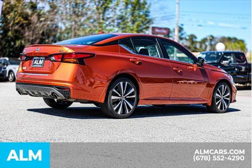 2022 Nissan Altima SR FWD