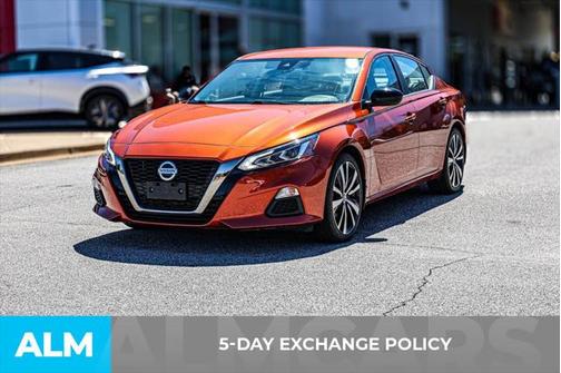 2022 Nissan Altima SR FWD