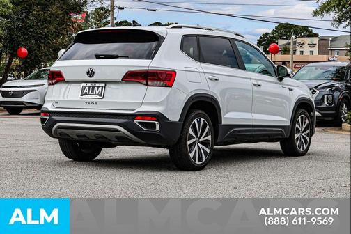 2024 Volkswagen Taos 1.5T SE