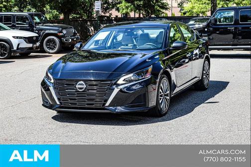 Super Black Clearcoat 2025 Nissan Altima 2.5 SV