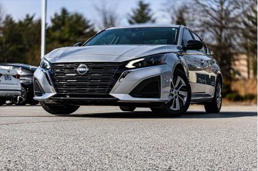2025 Nissan Altima S FWD