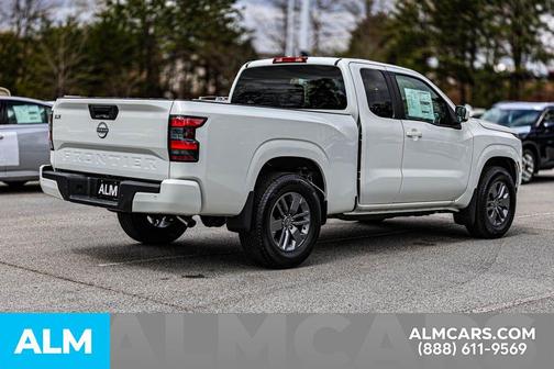 2025 Nissan Frontier SV