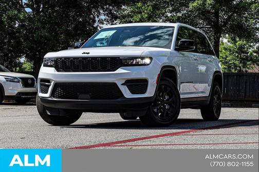 Bright White Clearcoat 2025 Jeep Grand Cherokee Altitude