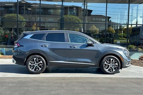 2025 Kia Sportage EX