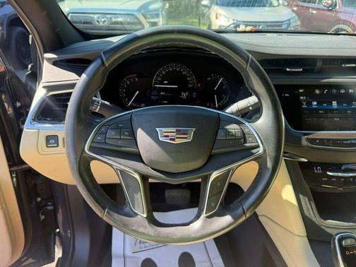 2018 Cadillac XT5 Base