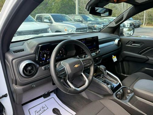 2024 Chevrolet Colorado LT