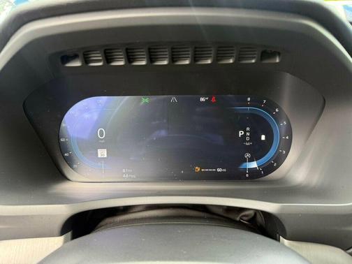 2025 Volvo XC90 B5 Core