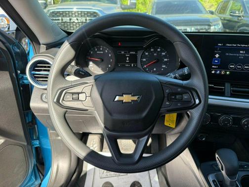 Marina Blue Metallic 2026 Chevrolet Trax LS