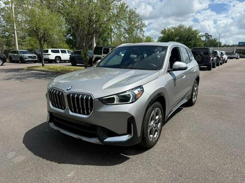 Space Silver Metallic 2025 BMW X1 xDrive28i