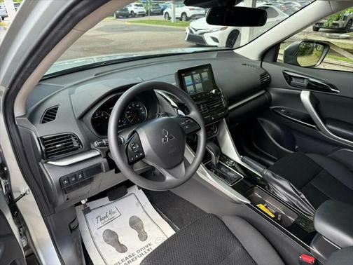 2024 Mitsubishi Eclipse Cross LE