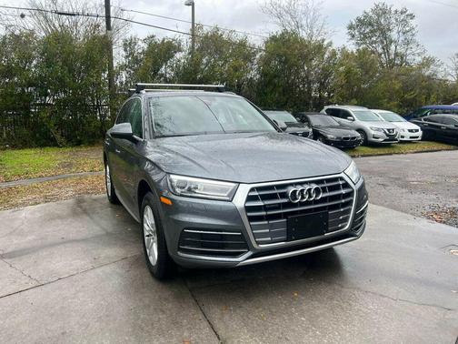 2020 Audi Q5 45 Titanium Premium