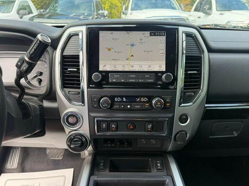 2021 Nissan Titan SV