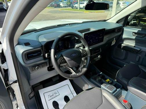 2025 Ford Maverick Lobo